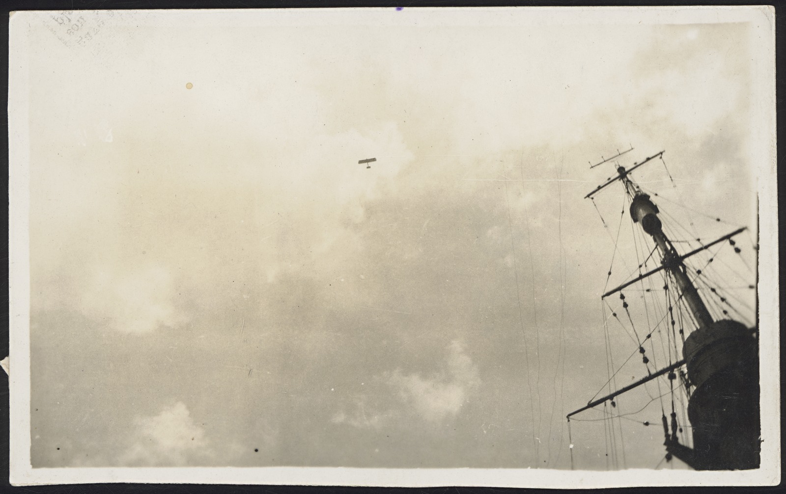 1919 Air Race. Ross Smith to HMAS Sydney: ‘V …