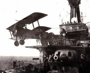 HMAS Sydney’s flying firsts